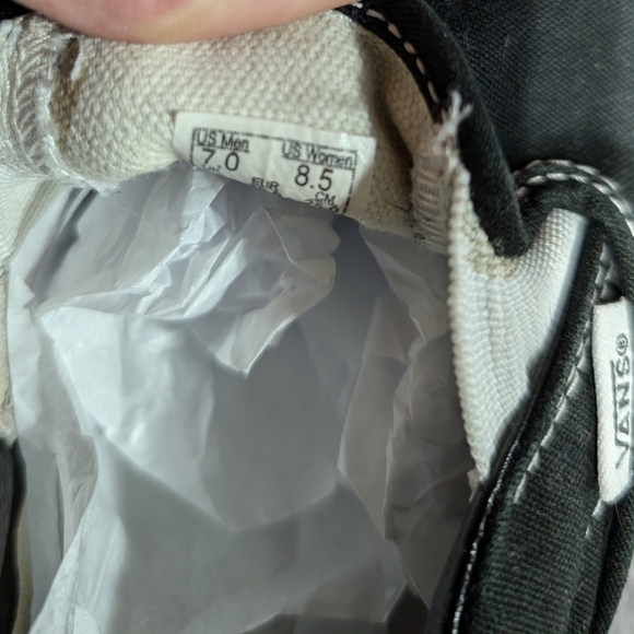 Black VANS slip on - Picture 4 of 4